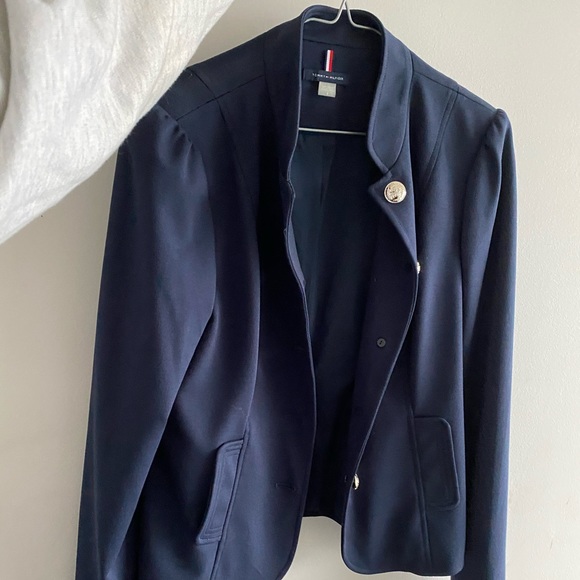 Blazer - Picture 4 of 5